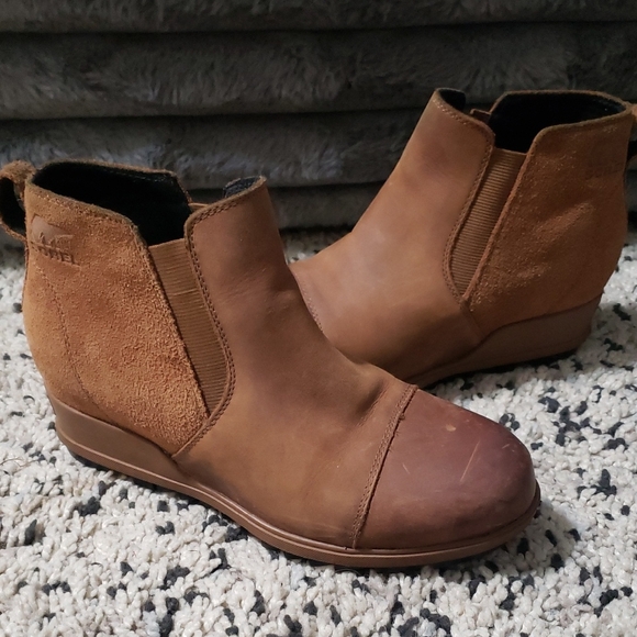 Sorel Women's Evie Chelsea BrownAnkle Booties Size 8.5 - Picture 1 of 6